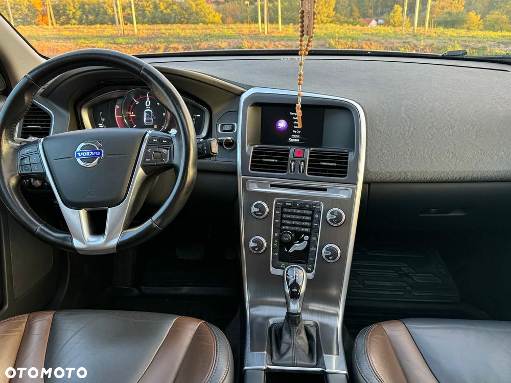Volvo XC 60 D4 Geartronic Summum - 33
