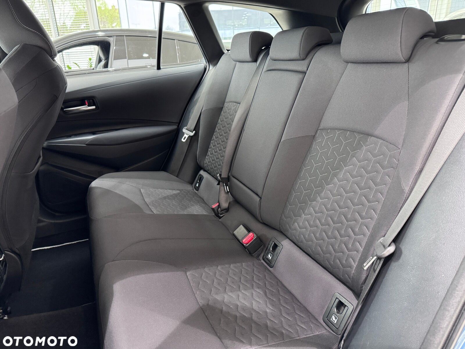 Toyota Corolla - 13