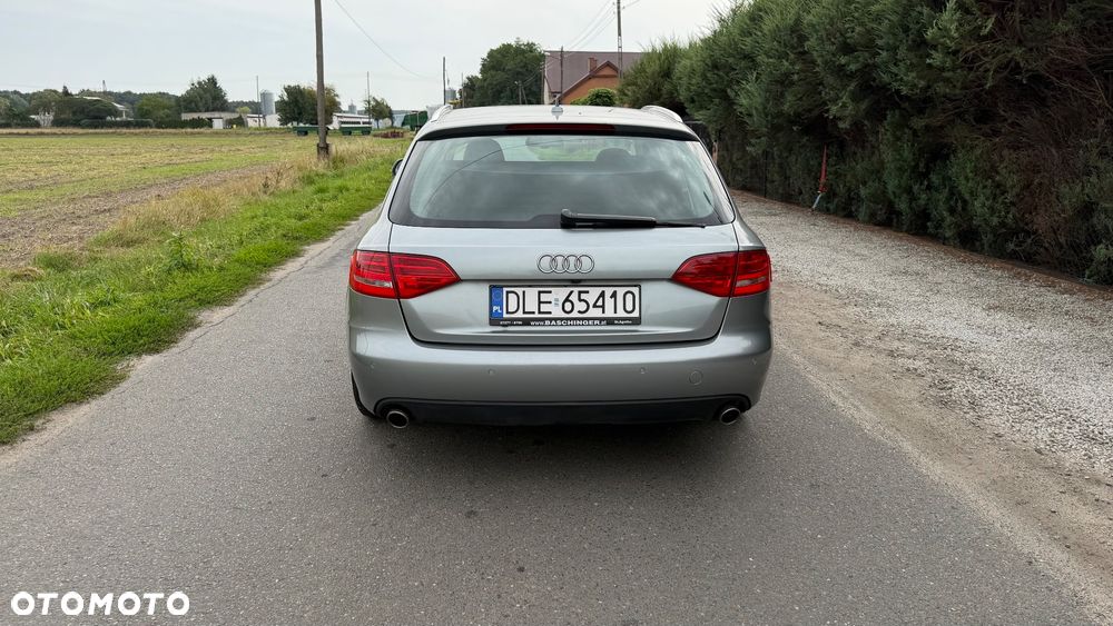 Audi A4 Avant 3.0 TDI DPF quattro S tronic S line Sportpaket - 4