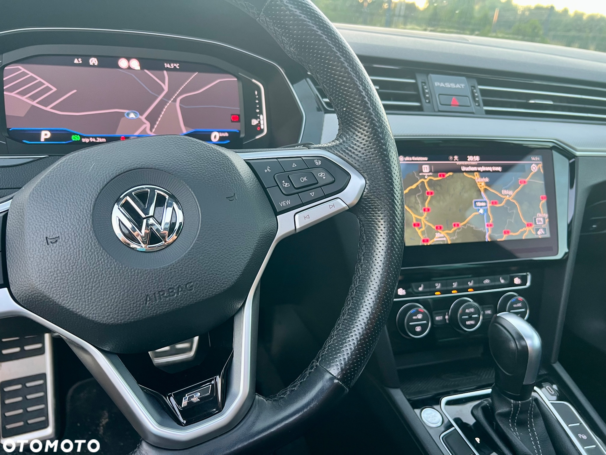 Volkswagen Passat 2.0 TDI SCR R-Line Plus DSG - 12