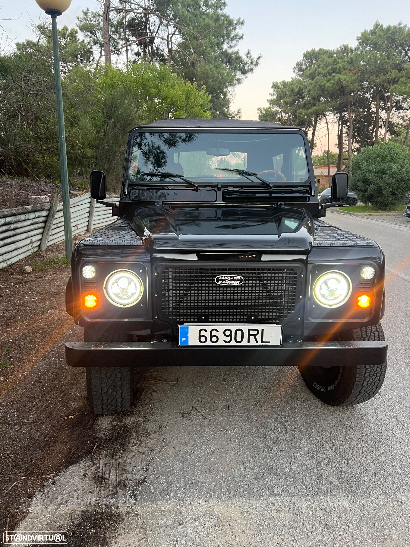 Land Rover Defender 90 2.5 Td5 Soft Top - 17