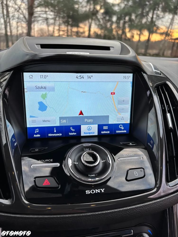 Ford Kuga 1.6 EcoBoost 4WD Titanium - 13