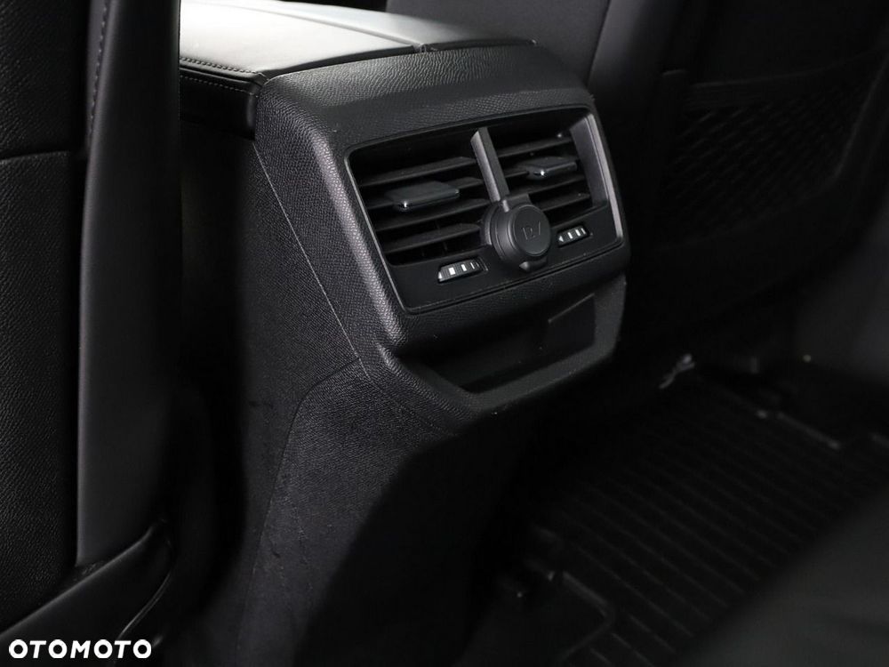 Peugeot 3008 1.6 THP Allure S&S EAT6 - 40