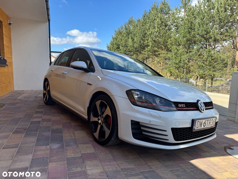 Volkswagen Golf - 4
