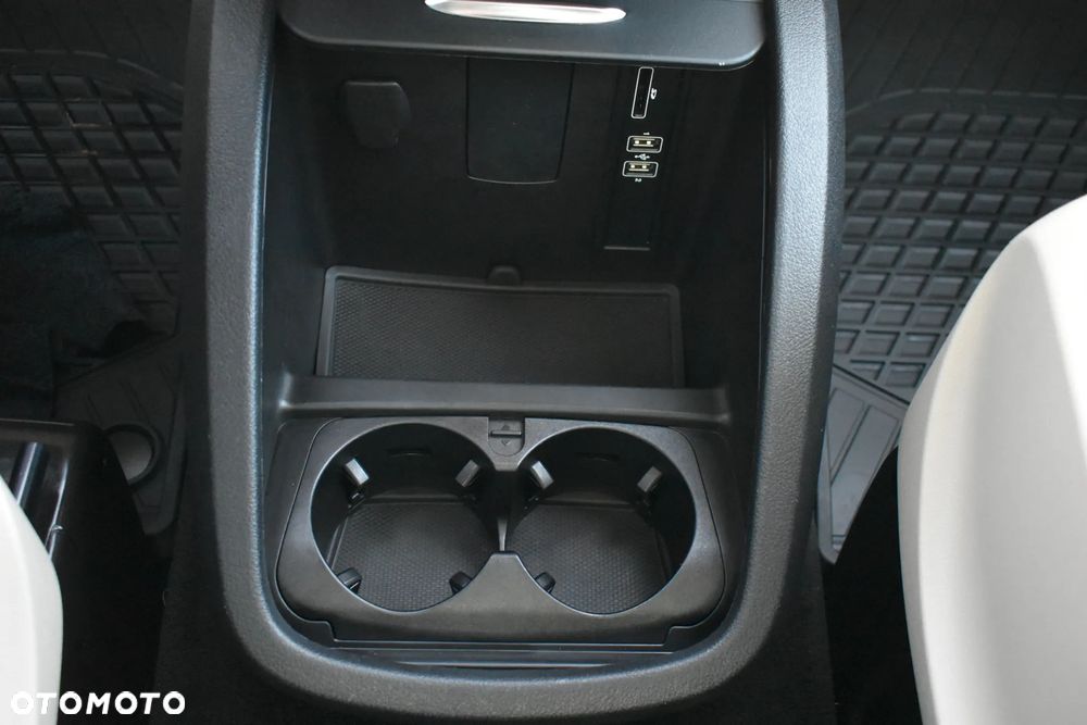 Mercedes-Benz Klasa V 300 d 4-Matic Exclusive 9G-Tronic (d³ugi) - 38