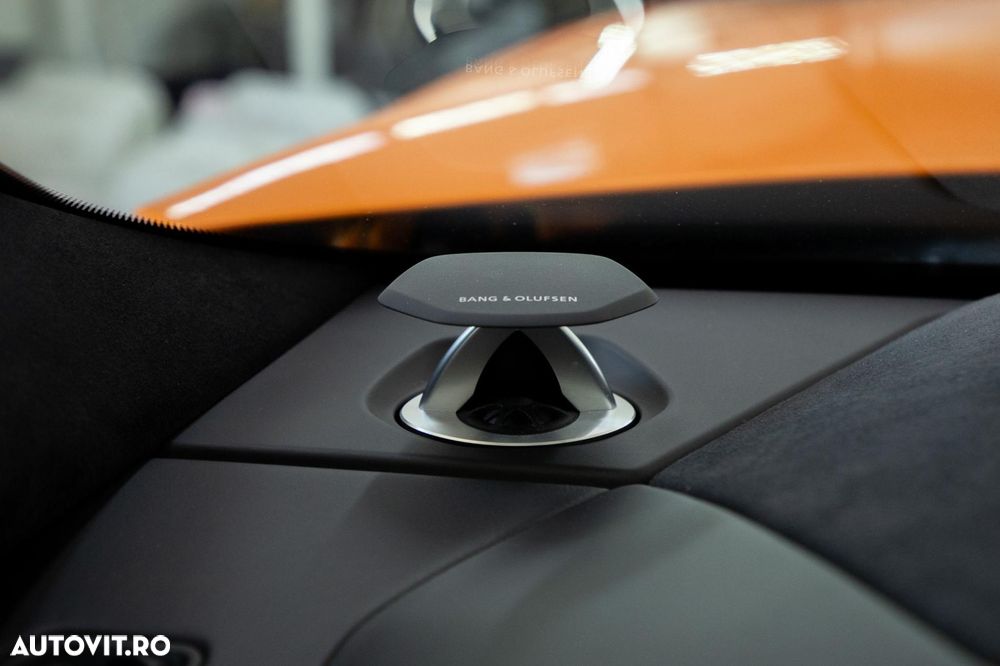 Lamborghini URUS - 36