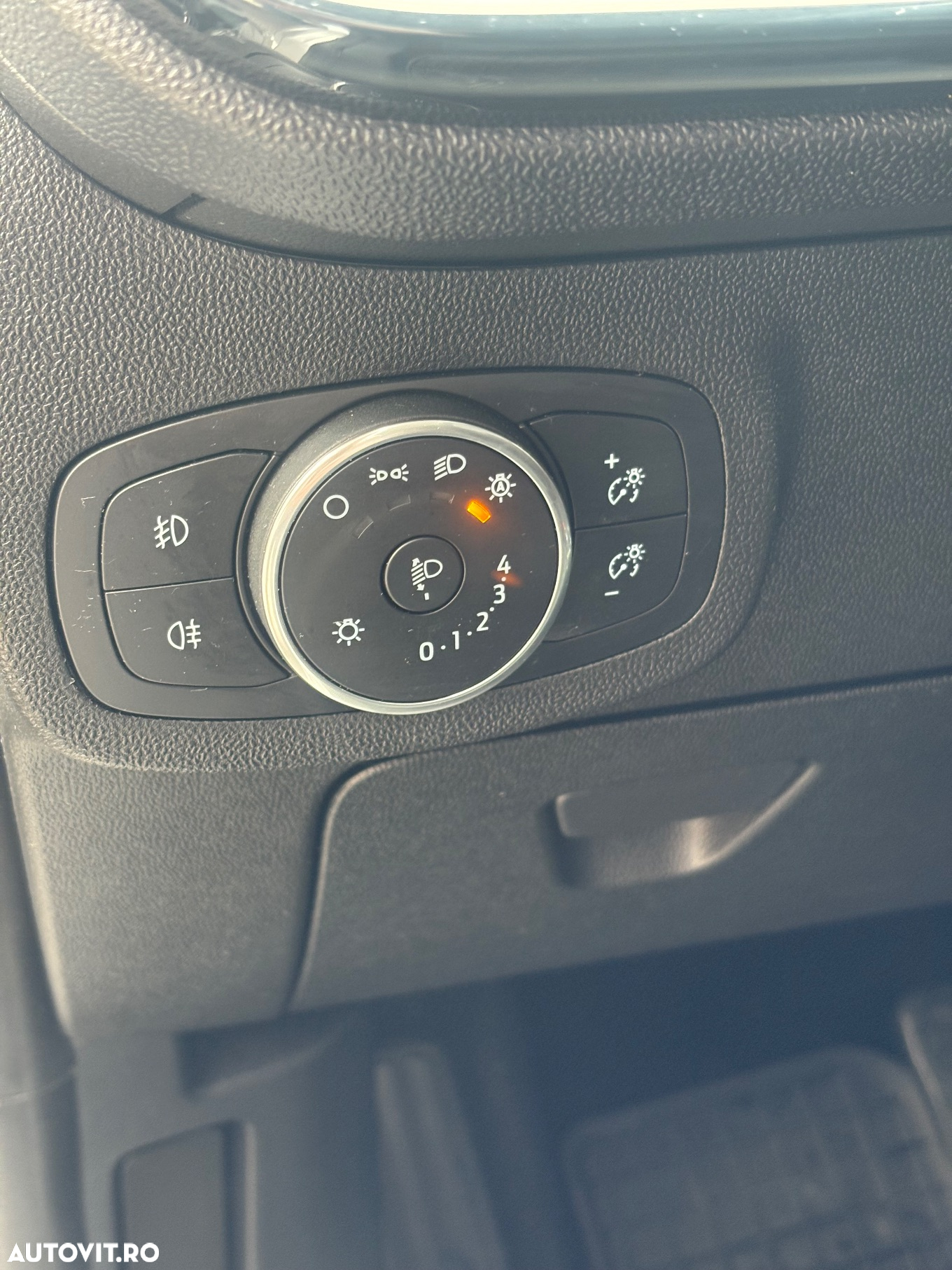 Ford Fiesta 1.0 EcoBoost Powershift Trend - 9