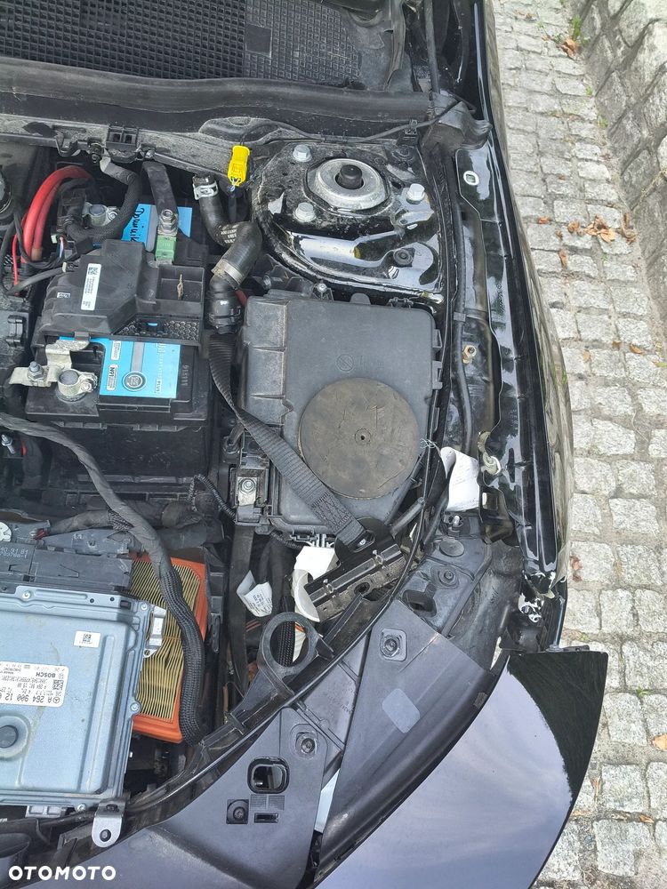Mercedes-Benz CLA - 30
