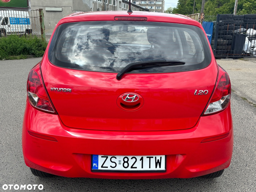 Hyundai i20 1.2 Fifa World Cup Edition - 12