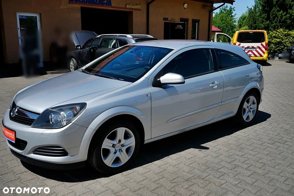 Opel Astra GTC 1.3 CDTI - 3