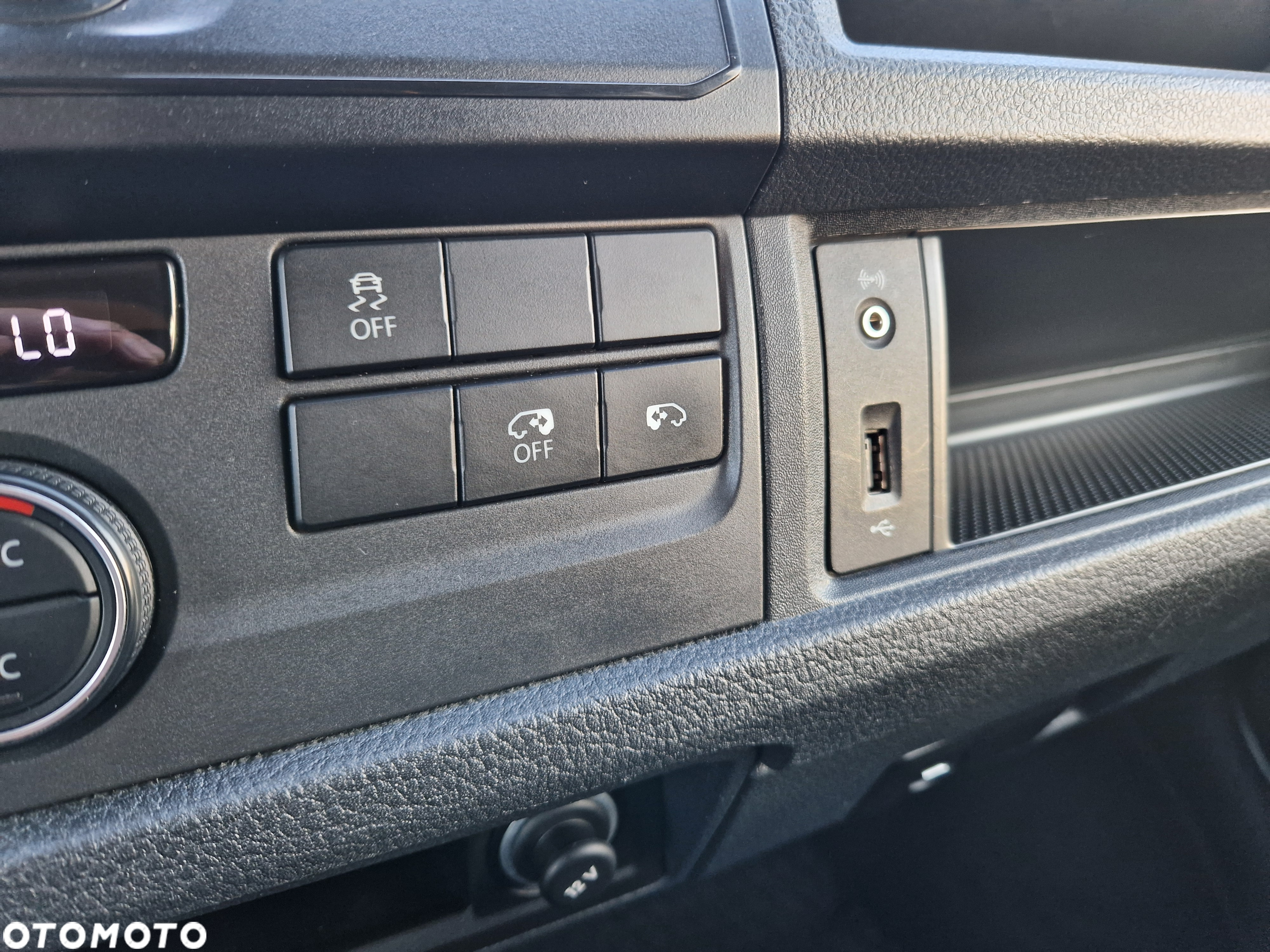 Volkswagen Caravelle 2.0 BiTDI L2 Highline 4Motion DSG - 34