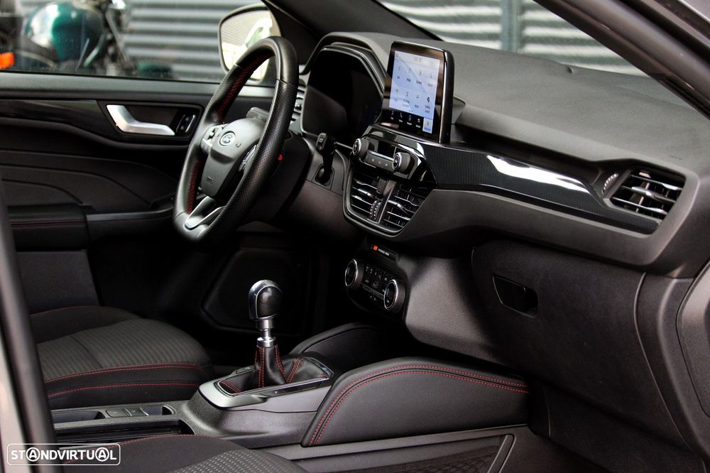 Ford Kuga 1.5 EcoBoost ST-Line - 16