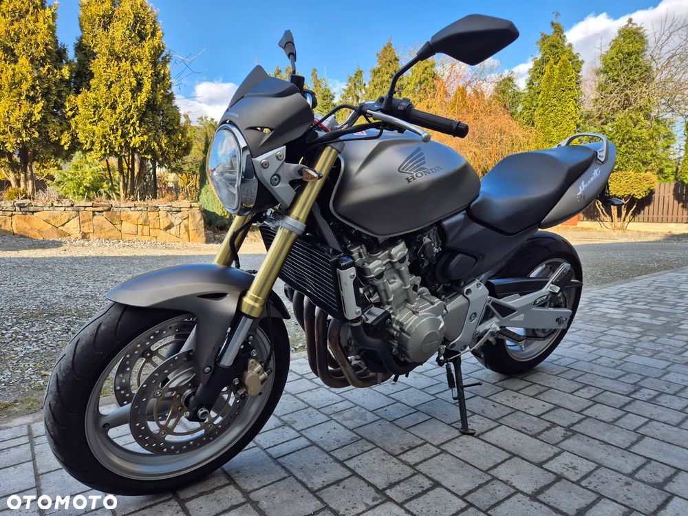 Honda Hornet - 24