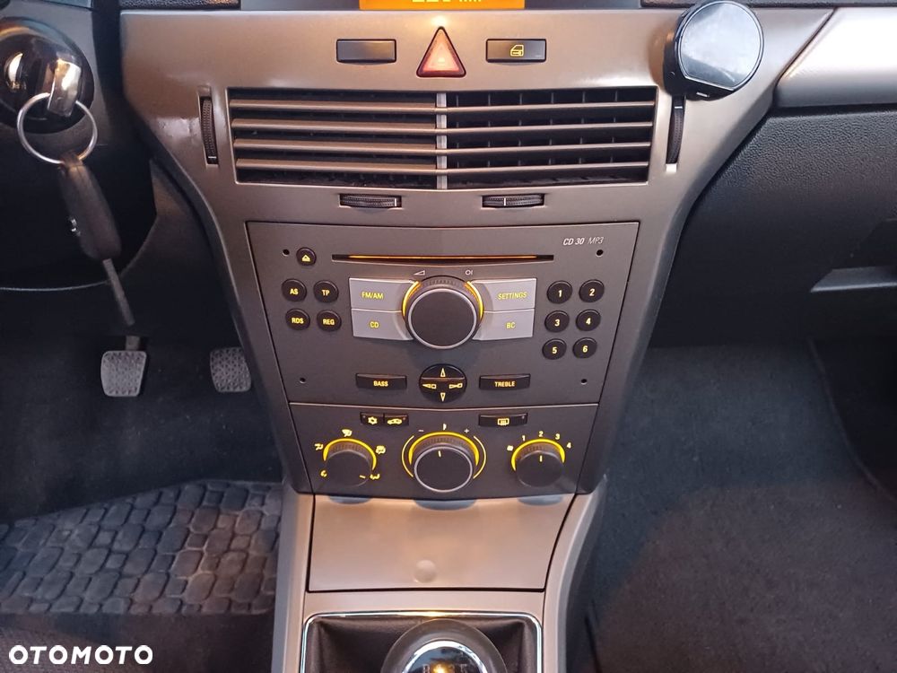 Opel Astra 1.6 Start - 16