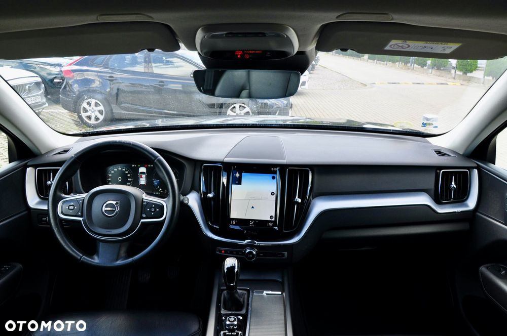 Volvo XC 60 D3 Momentum - 25