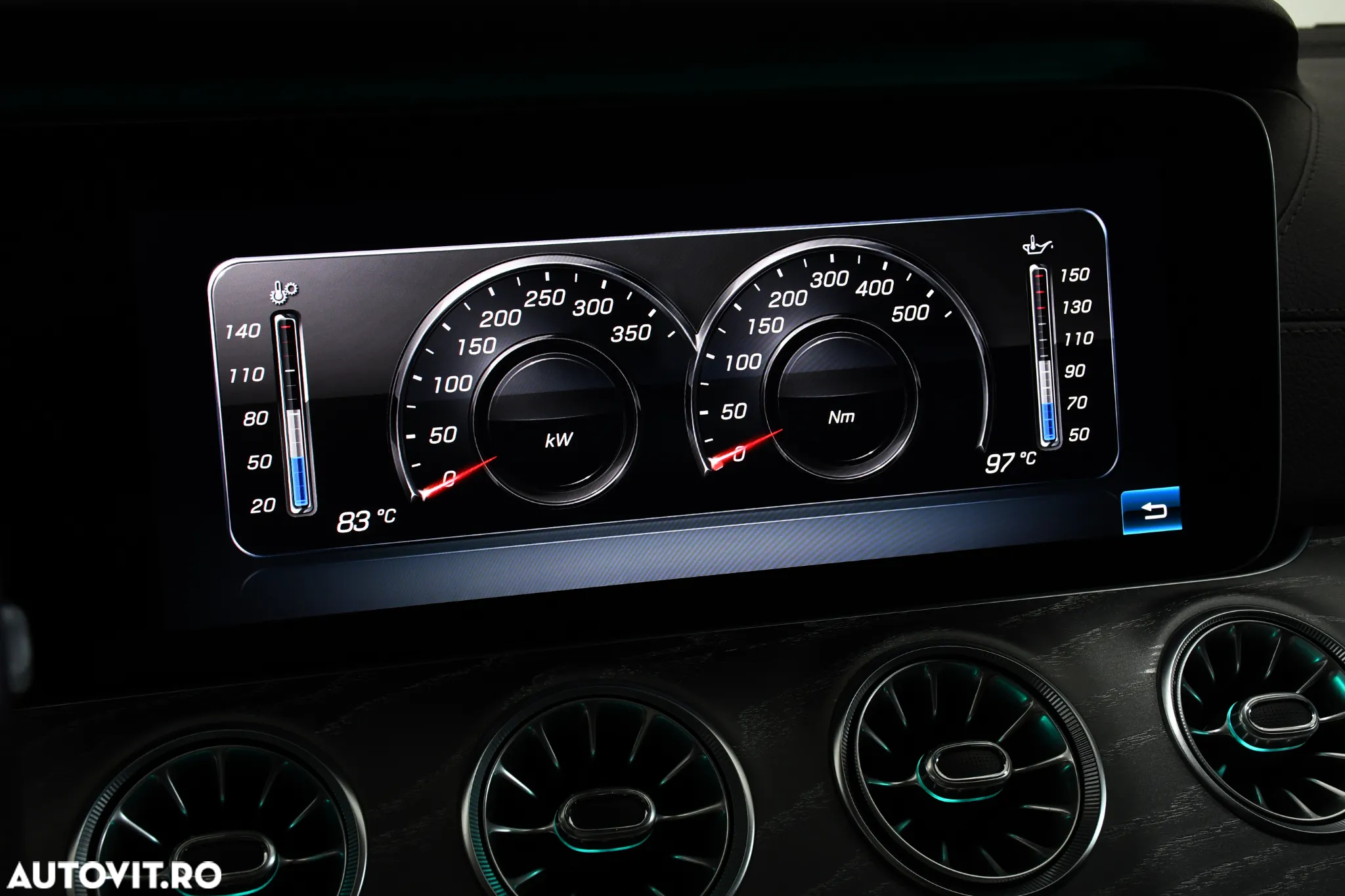 Mercedes-Benz CLS AMG 53 4MATIC Aut - 28