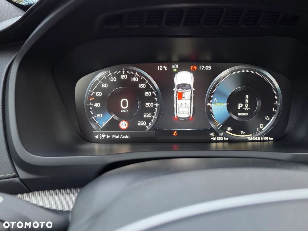 Volvo XC 90 AWD T8 Twin Engine Geartronic RDesign - 32