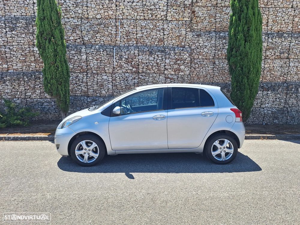 Toyota Yaris 1.0 VVT-i Sport - 3