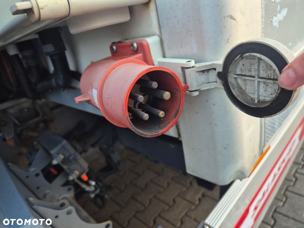 DAF LF250 I / CHŁODNIA / HULSTEINS / WINDA 1500KG / EURO 6  / NISKI PRZEBIEG / BEZWYPADKOWY / MODEL 2017 / EURO 6 / 20 EUROPALET - 13