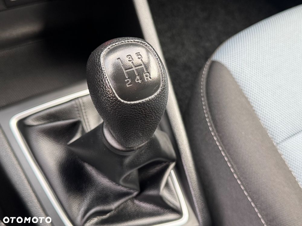 Hyundai i20 1.2 GO - 34