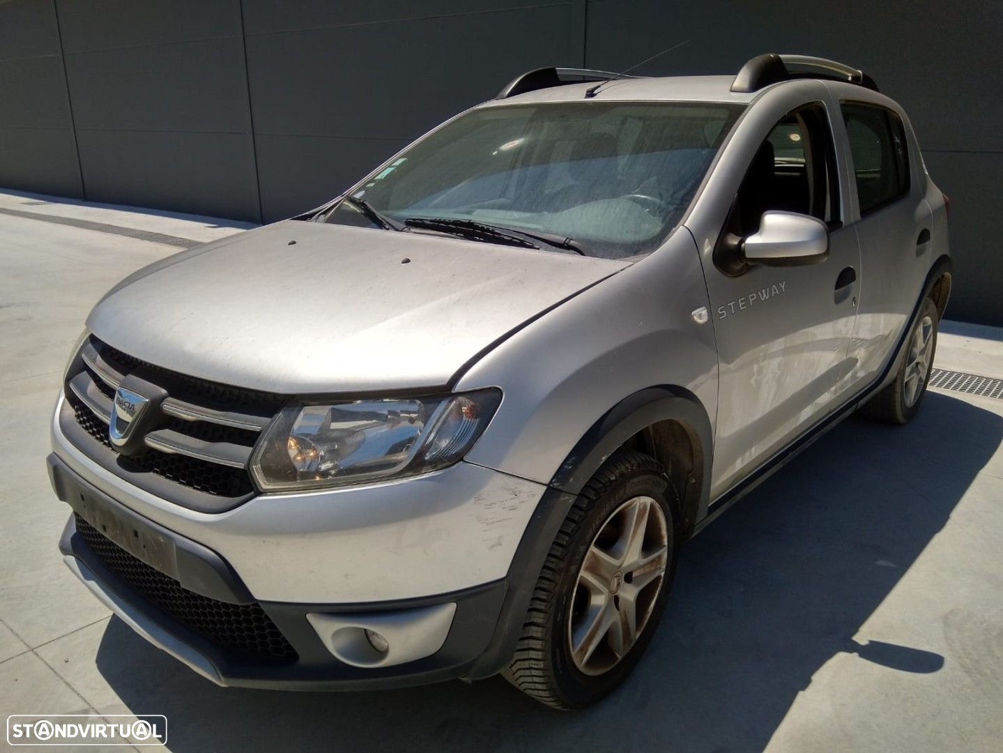 Dacia Sandero II Stepway 0.9 TCe 90cv - 2014 - Para Peças - 3