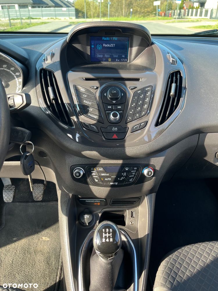 Ford Tourneo Courier 1.0 EcoBoost Titanium - 14