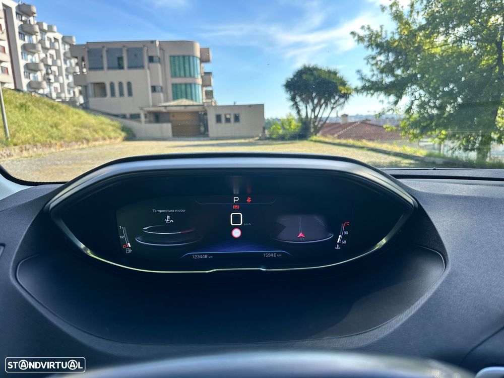 Peugeot 3008 BlueHDi 130 Stop & Start EAT8 Active Pack - 38