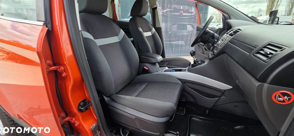 Ford Kuga 2.0 TDCi 2x4 Champions Edition - 36