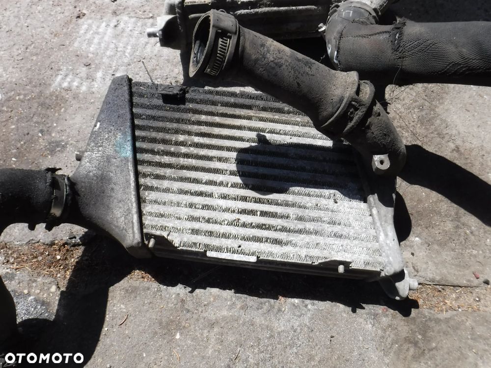 Audi A8 D3 lift   intercooler 3.0 TDI  prawy lewy - 2
