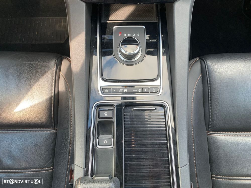 Jaguar F-Pace 2.0 i4D R-Sport Aut. - 28