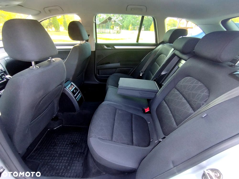 Skoda Superb 2.0 TDI Family - 13