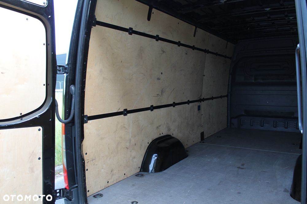 Mercedes-Benz Sprinter - 31