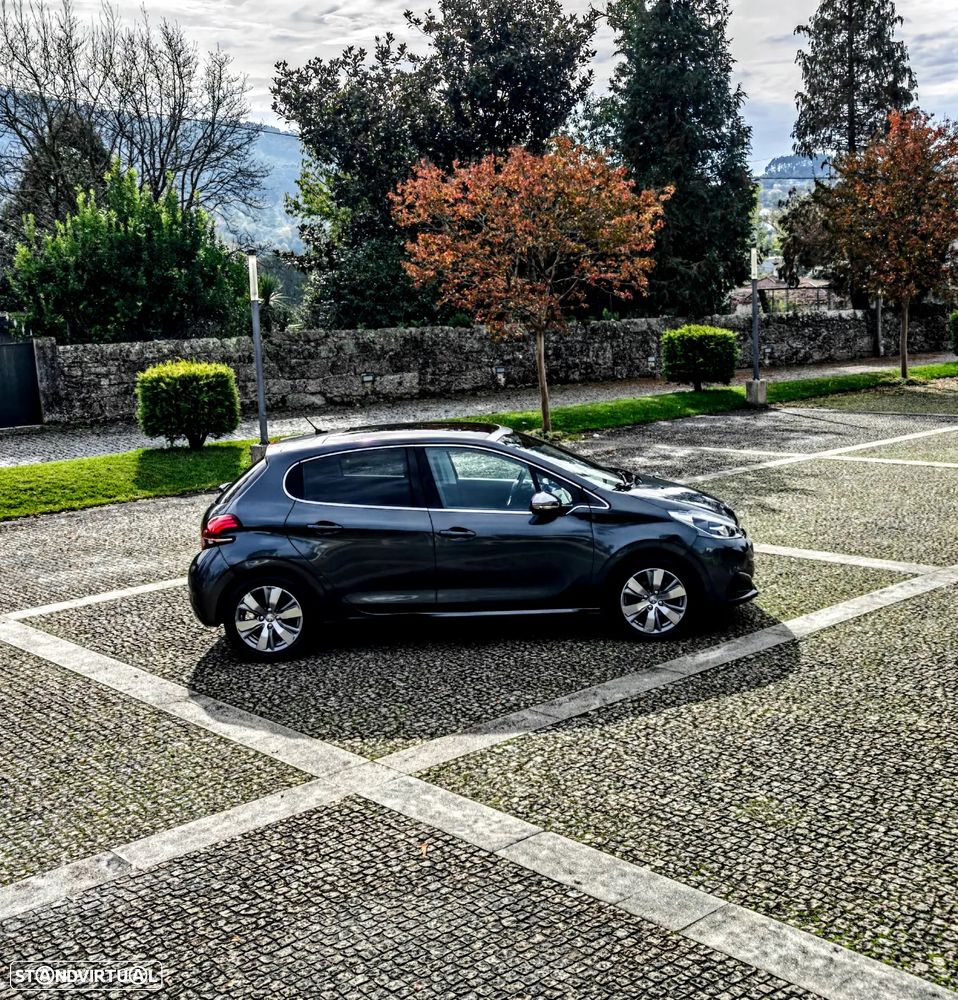 Peugeot 208 1.2 PureTech Allure - 33