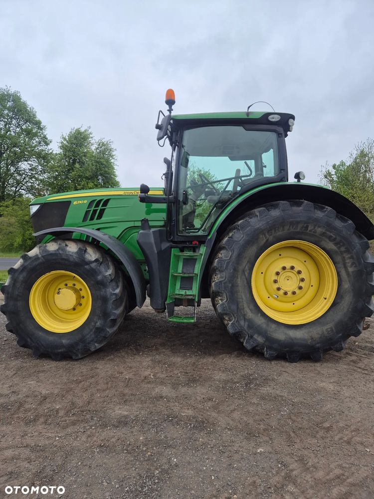 John Deere 6210R , 6215R - 5