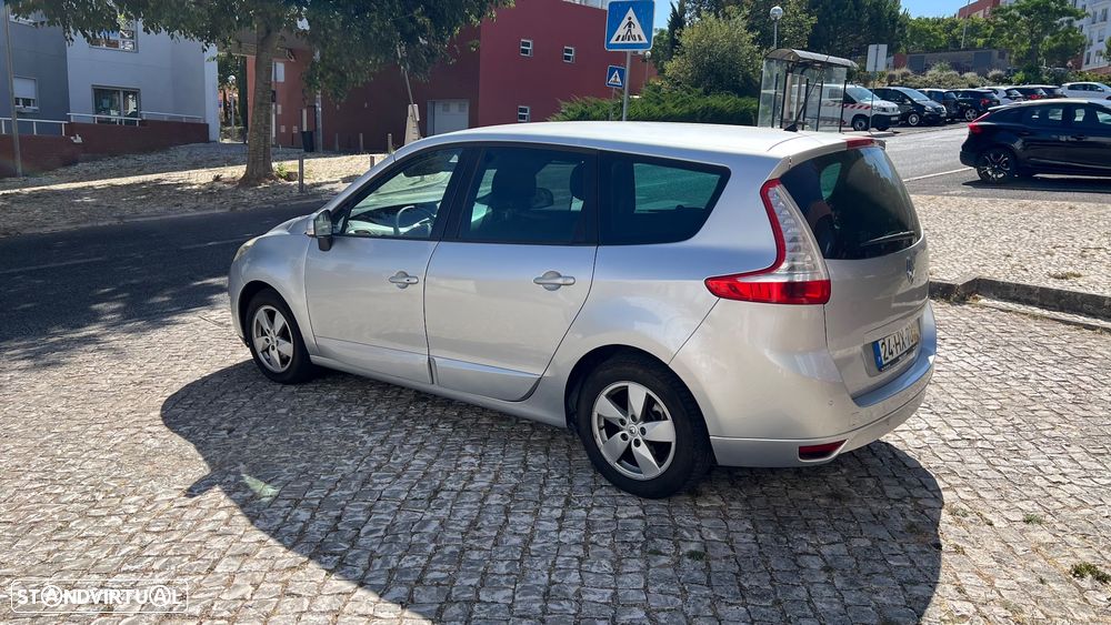 Renault Grand Scénic 1.5 dCi Luxe 7L - 6