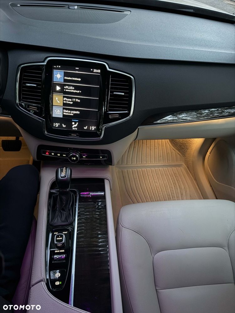 Volvo XC 90 - 5