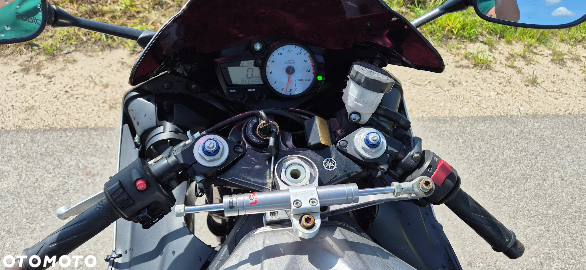 Yamaha R6 - 16