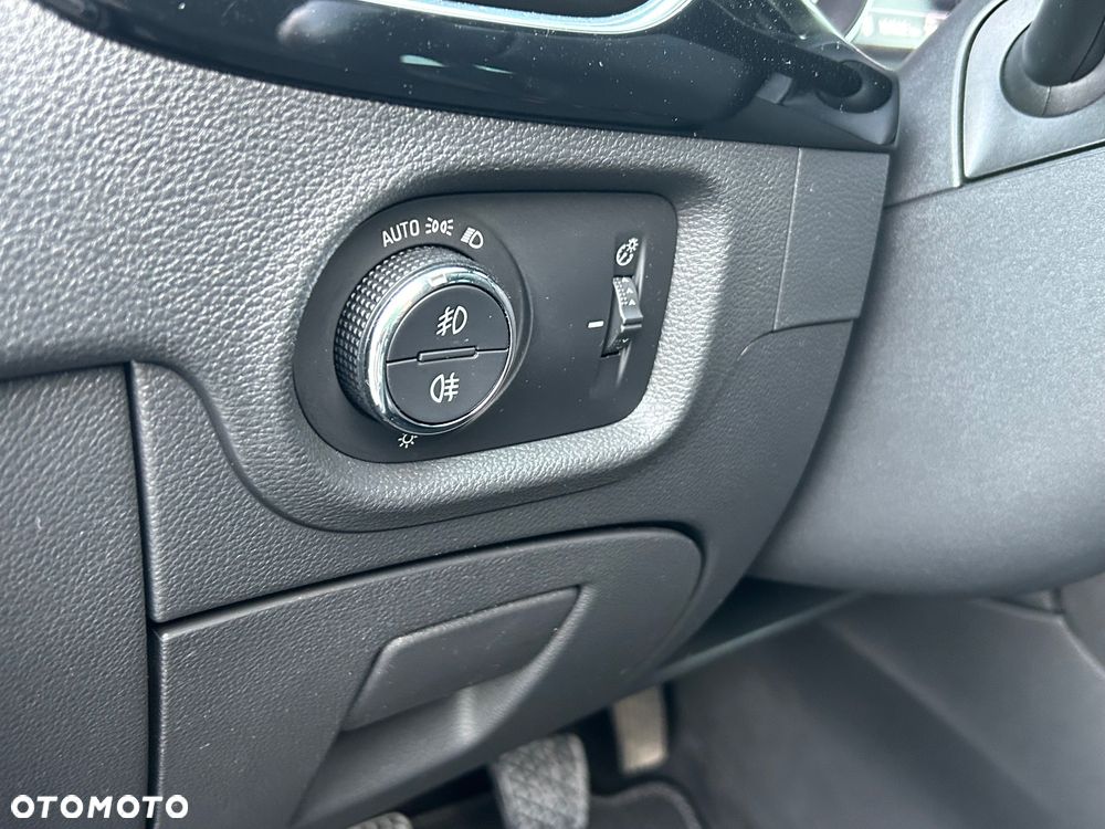 Opel Astra 1.4 Turbo Innovation - 22