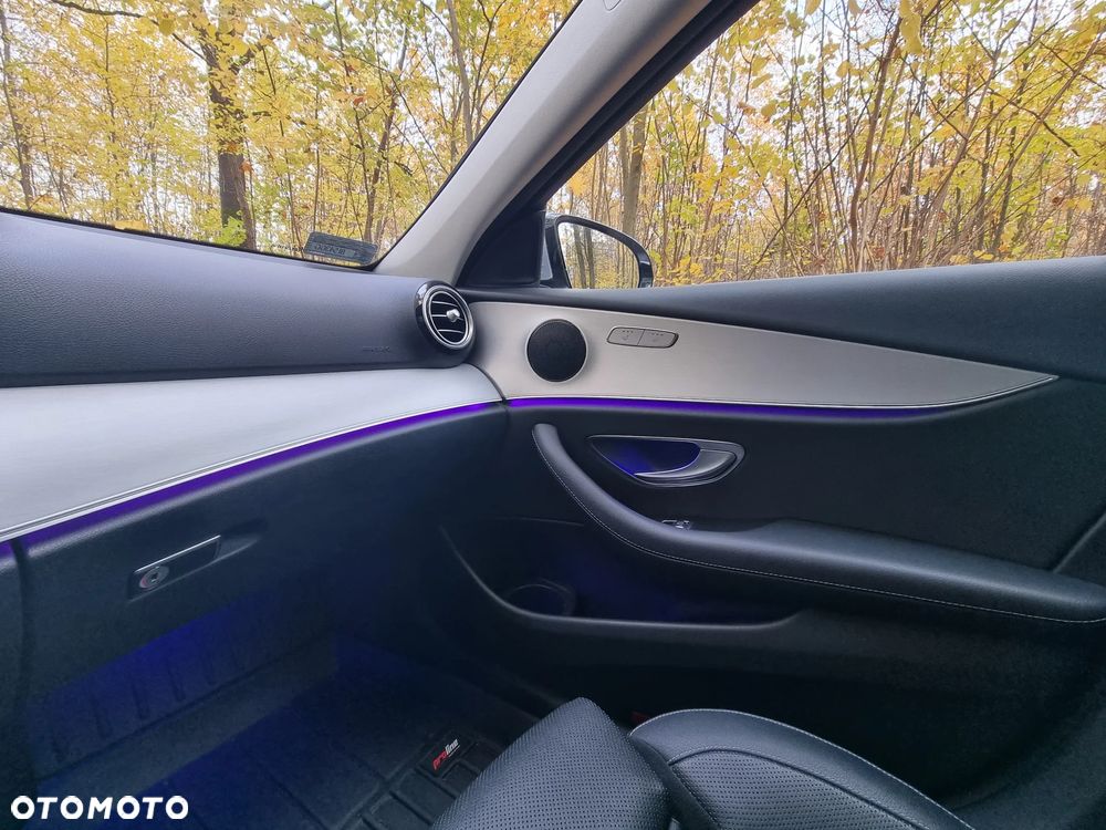 Mercedes-Benz Klasa E - 31