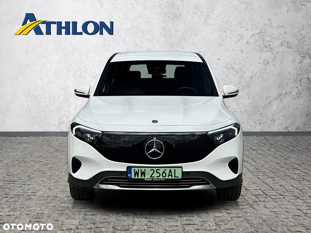 Mercedes-Benz EQB - 8