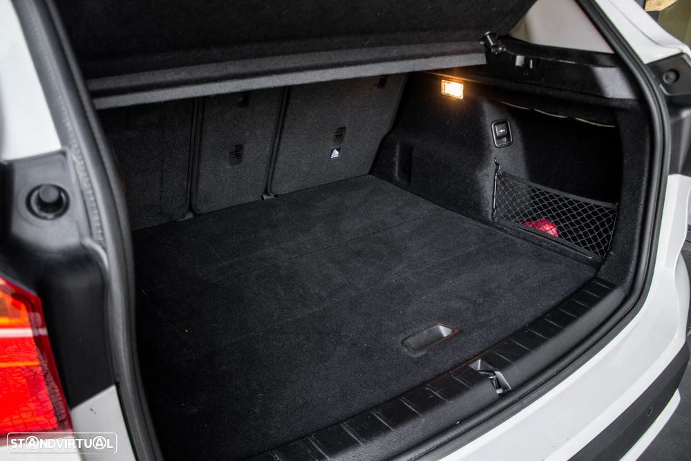 BMW X1 16 d sDrive Advantage - 33