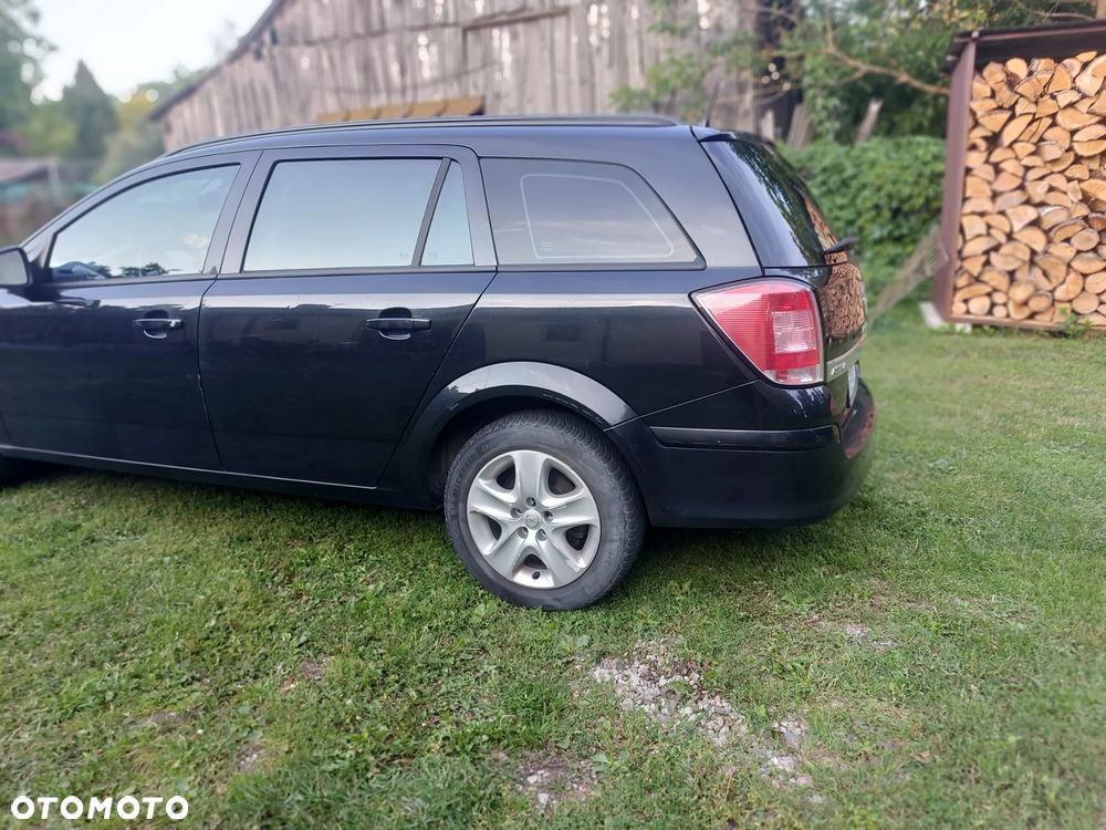 Opel Astra 1.6 Sport - 12