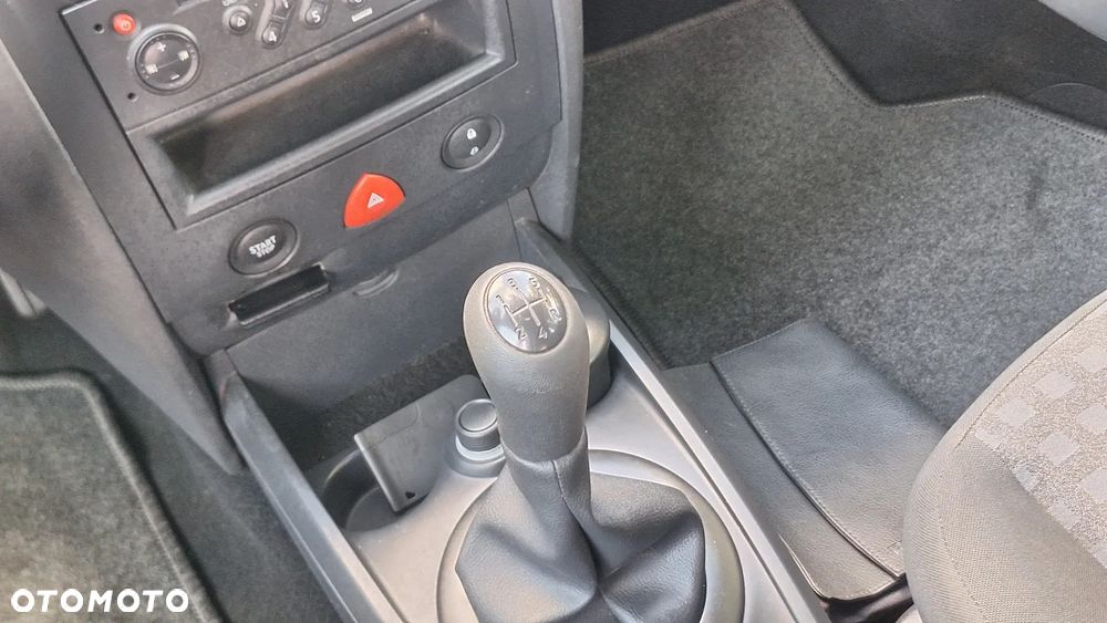 Renault Megane 1.6 Authentique - 33