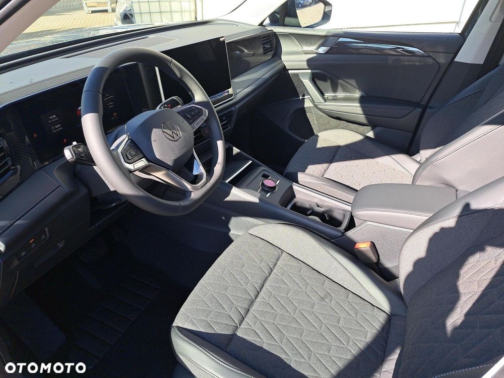Volkswagen Tiguan - 9