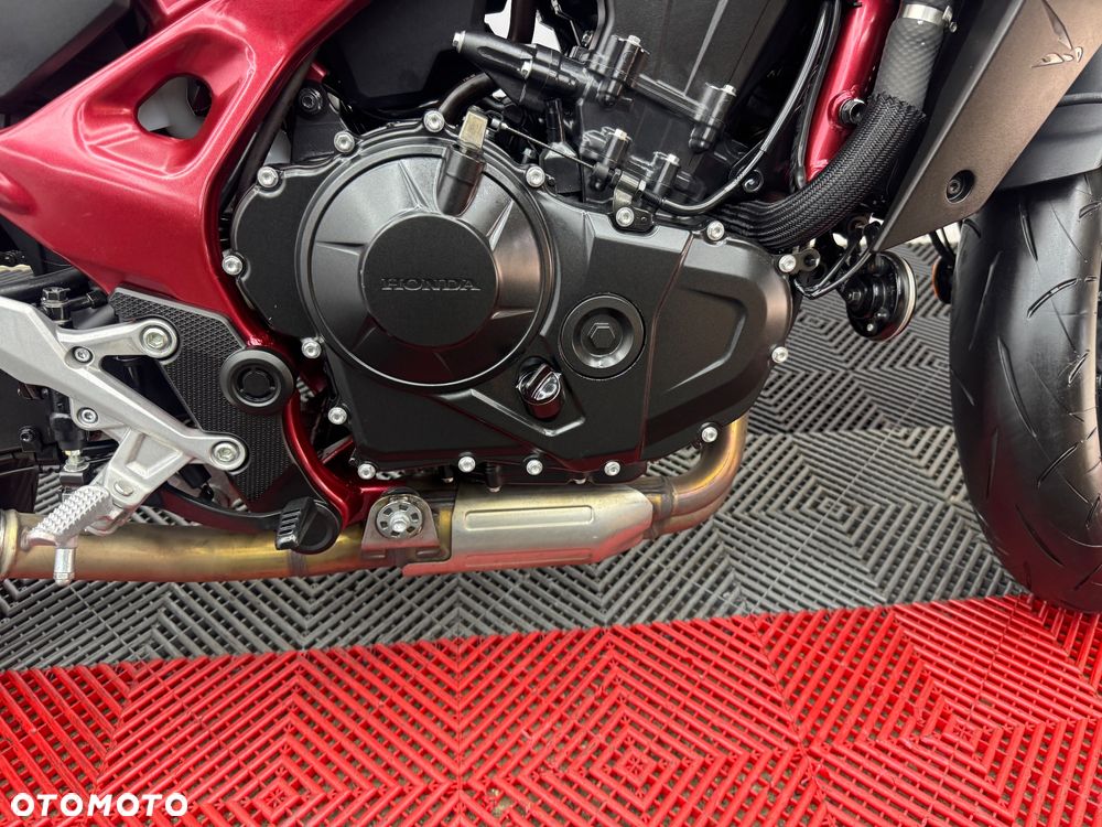 Honda CB - 32