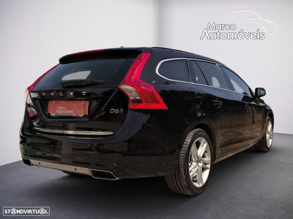 Volvo V60 2.4 D6 Momentum AWD Phev - 3
