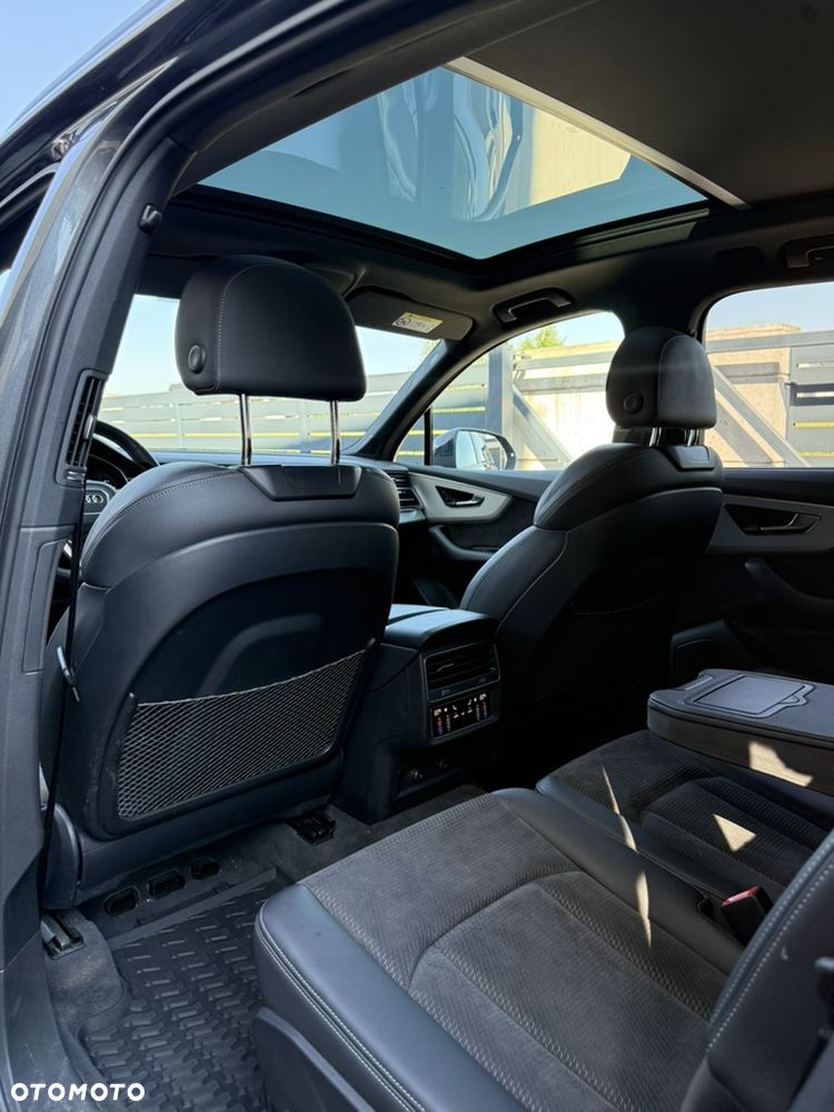 Audi Q7 - 9