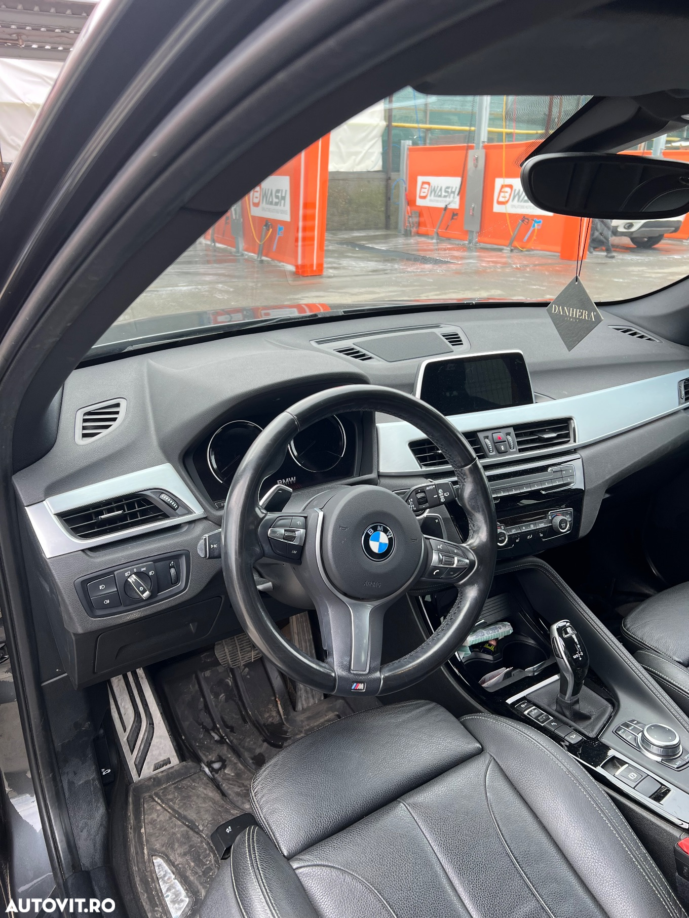 BMW X1 - 11