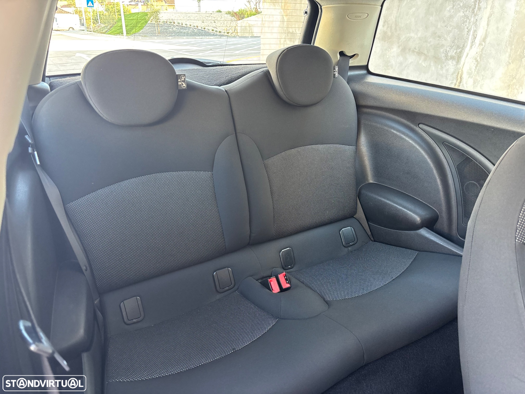 MINI 3 Portas Cooper D - 33