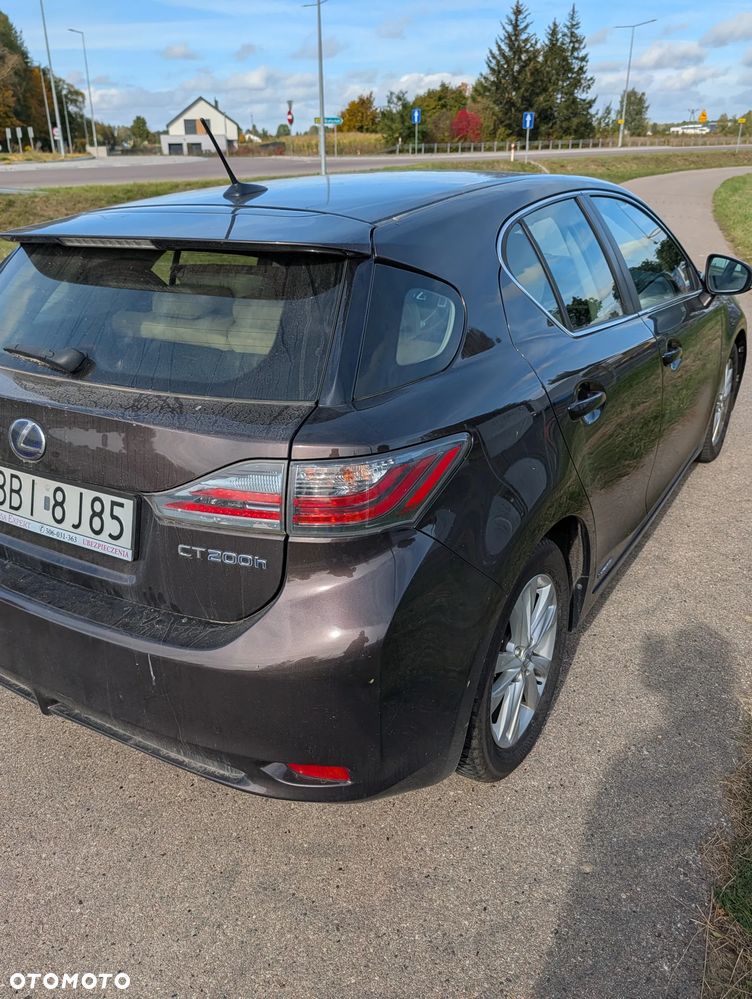 Lexus CT - 3